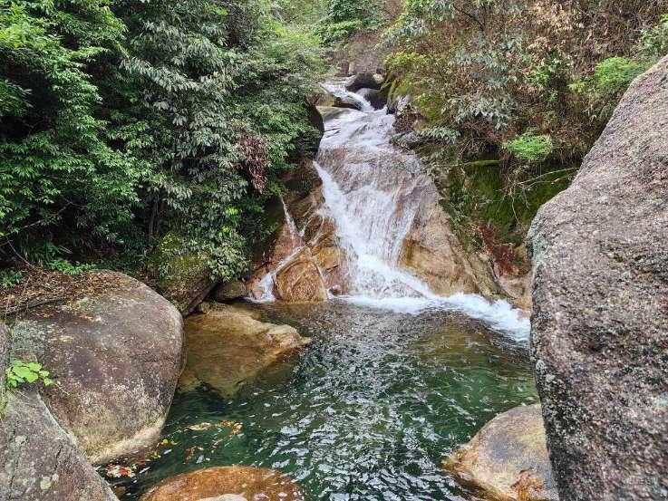 怎么防高温中暑？